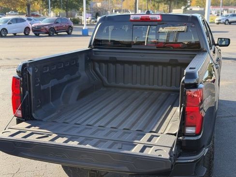 Used 2024 Chevrolet Colorado Z71 w/ Z71 Convenience Package 2 image 11