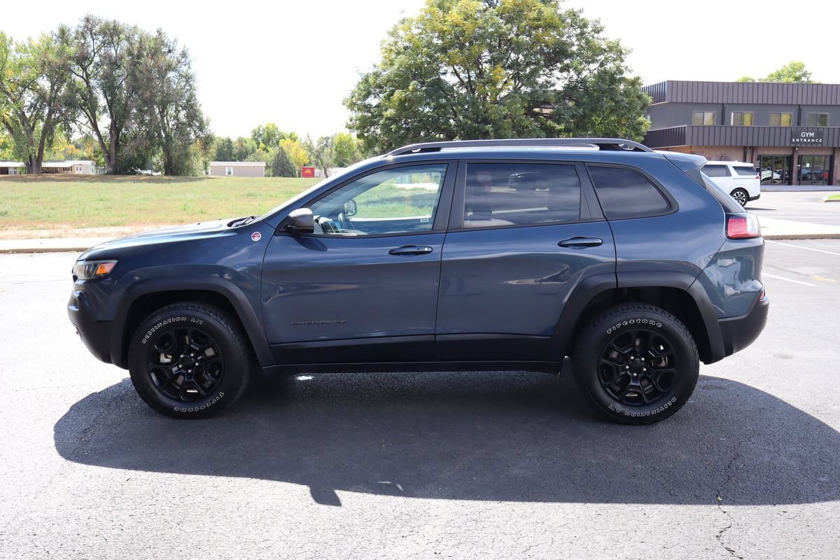 Used 2019 Jeep Cherokee Trailhawk w/ Comfort/Convenience Group AWD/4WD image 9