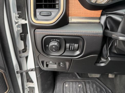 Used 2022 RAM 1500 Limited w/ Trailer Tow Group image 40