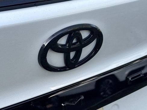 Used 2025 Toyota Camry XSE w/ Premium Package FWD image 9