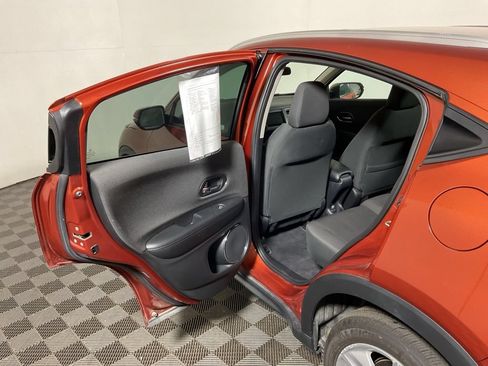Used 2019 Honda HR-V EX image 29