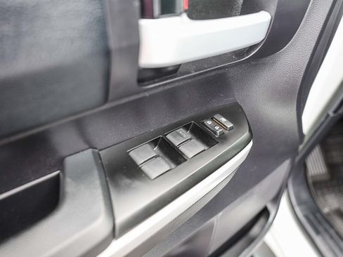 Certified 2021 Toyota Tundra SR5 AWD/4WD image 7