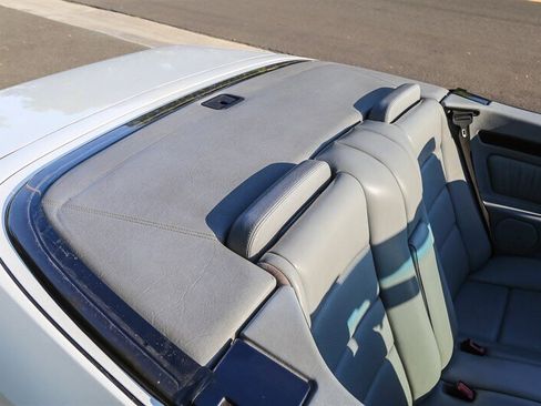 Used 1995 Mercedes-Benz E 320 Convertible image 95