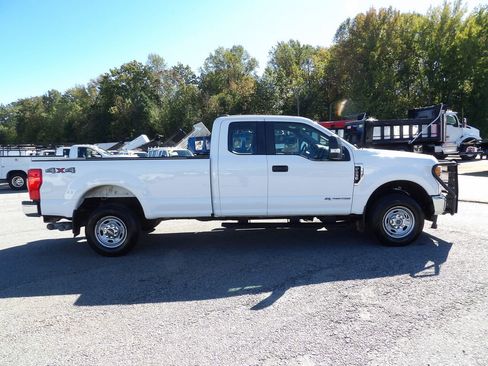 Used 2020 Ford F250 XL w/ Power Equipment Group image 9