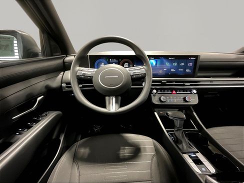 Certified 2026 Hyundai Santa Cruz SE AWD/4WD image 9