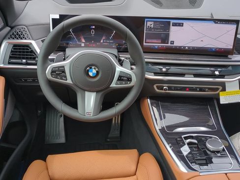 Used 2026 BMW X5 xDrive40i w/ M Sport Package AWD/4WD image 14