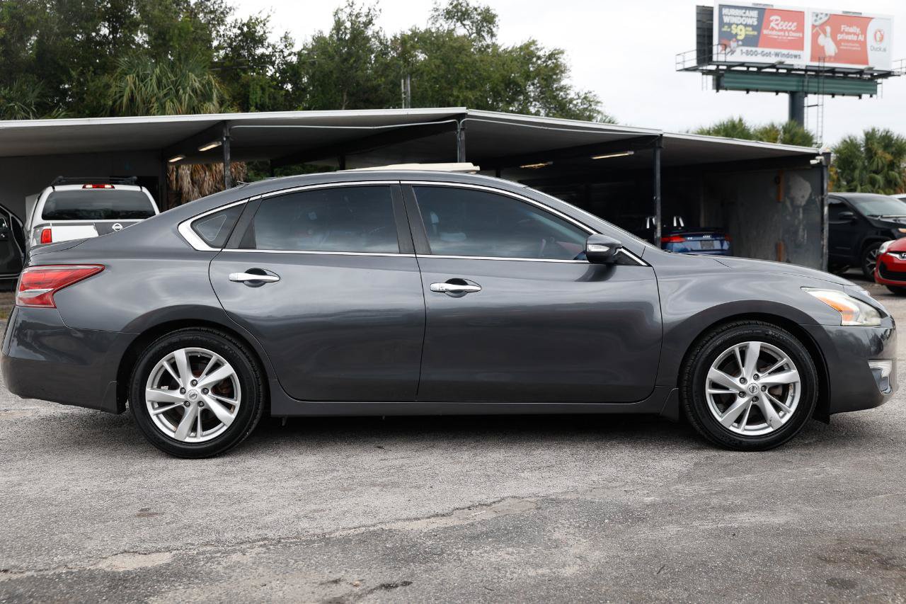 Used 2013 Nissan Altima 2.5 SL FWD image 13