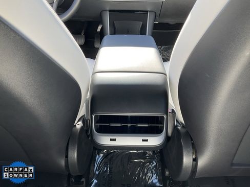 Used 2019 Tesla Model 3 Long Range image 33
