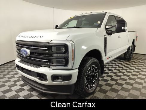 Used 2025 Ford F350 Platinum image 7