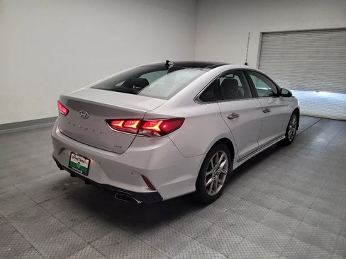 Used 2019 Hyundai Sonata Limited w/ Cargo Package FWD image 9