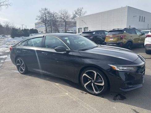 Certified 2022 Honda Accord Sport Special Edition image 9