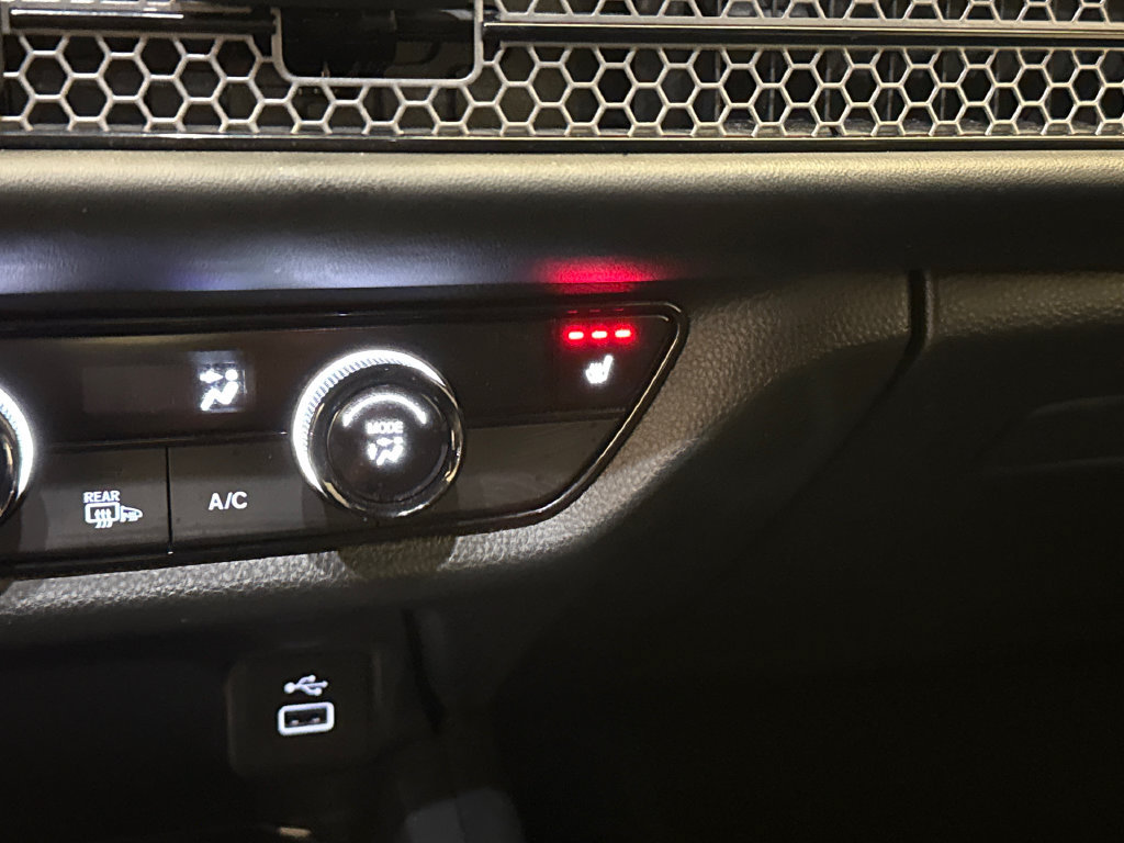 Certified 2025 Honda HR-V Sport image 26