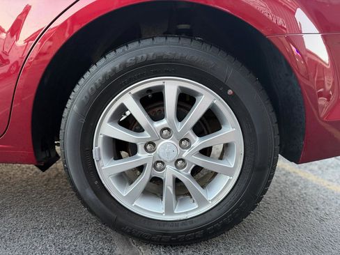Used 2018 Chevrolet Sonic LT w/ Convenience Package FWD image 10