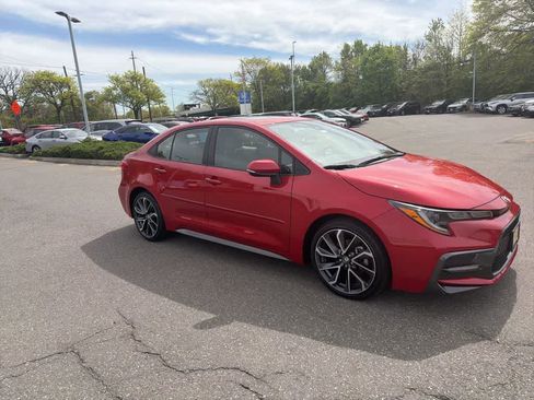 Used 2021 Toyota Corolla SE w/ SE Premium Package FWD image 16