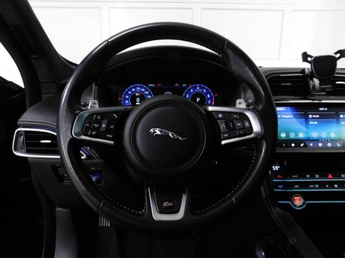 Used 2020 Jaguar F-PACE SVR AWD/4WD image 40