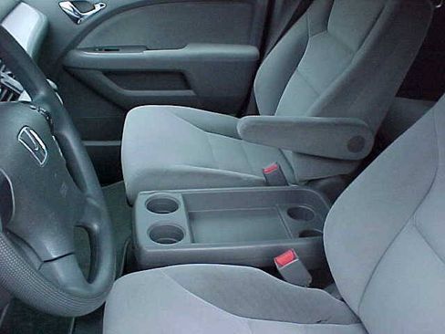 Used 2010 Honda Odyssey LX image 19