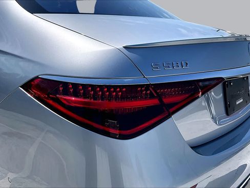 Certified 2022 Mercedes-Benz S 580 4MATIC Sedan image 29