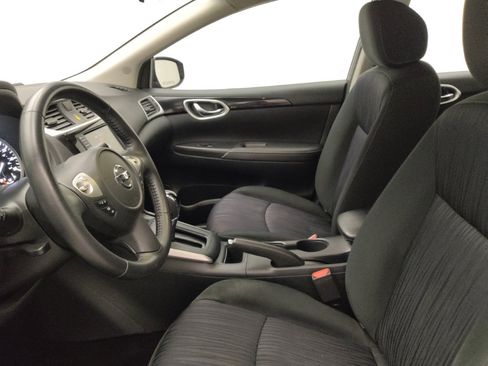 Used 2019 Nissan Sentra SV image 17