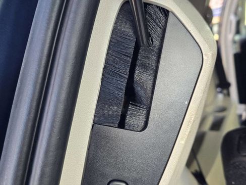 Used 2013 Dodge Grand Caravan Crew image 25