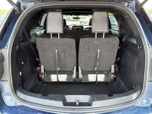 Used 2016 Ford Explorer XLT w/ Equipment Group 202A AWD/4WD image 18
