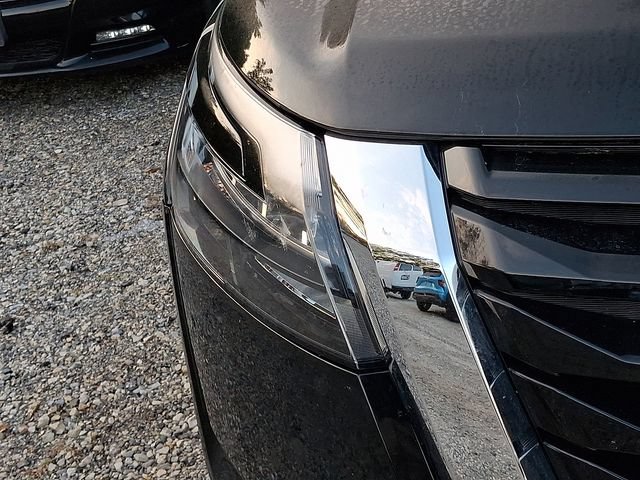 Used 2025 Nissan Pathfinder SV FWD image 8