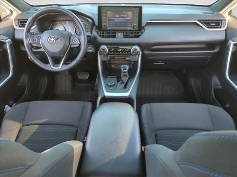 Used 2022 Toyota RAV4 SE AWD/4WD image 17