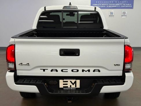Used 2021 Toyota Tacoma SR AWD/4WD image 6
