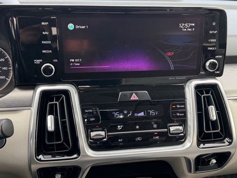 Used 2022 Kia Sorento SX image 22