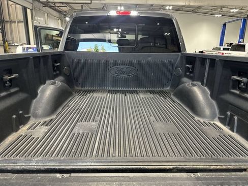 Certified 2019 Ford F150 Lariat w/ Equipment Group 502A Luxury AWD/4WD image 26