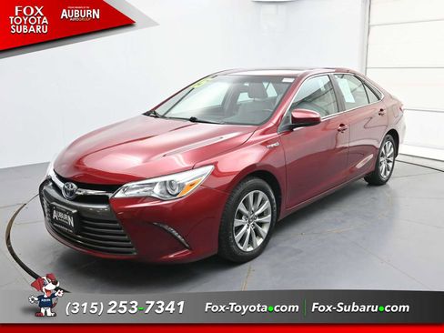 Used 2015 Toyota Camry XLE FWD image 2