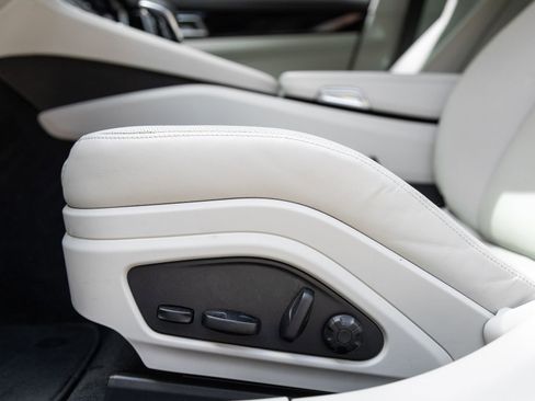 Certified 2023 Porsche Panamera 4S AWD/4WD image 22