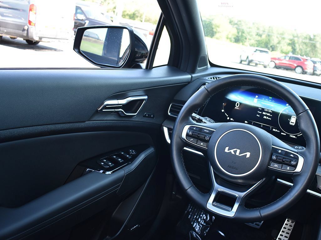 Used 2025 Kia Sportage X-Pro Prestige AWD/4WD image 19
