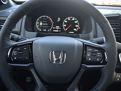 New 2026 Honda Ridgeline Black Edition image 10