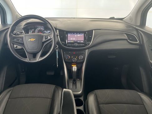 Used 2021 Chevrolet Trax LT AWD/4WD image 29