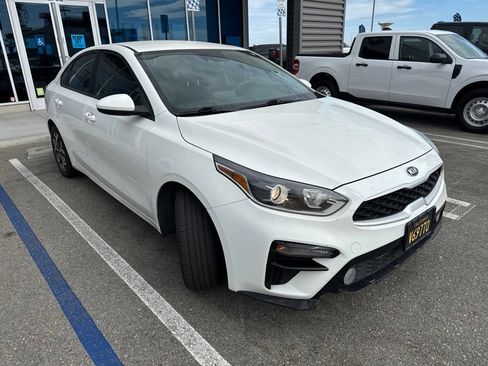 Used 2020 Kia Forte LXS FWD image 2
