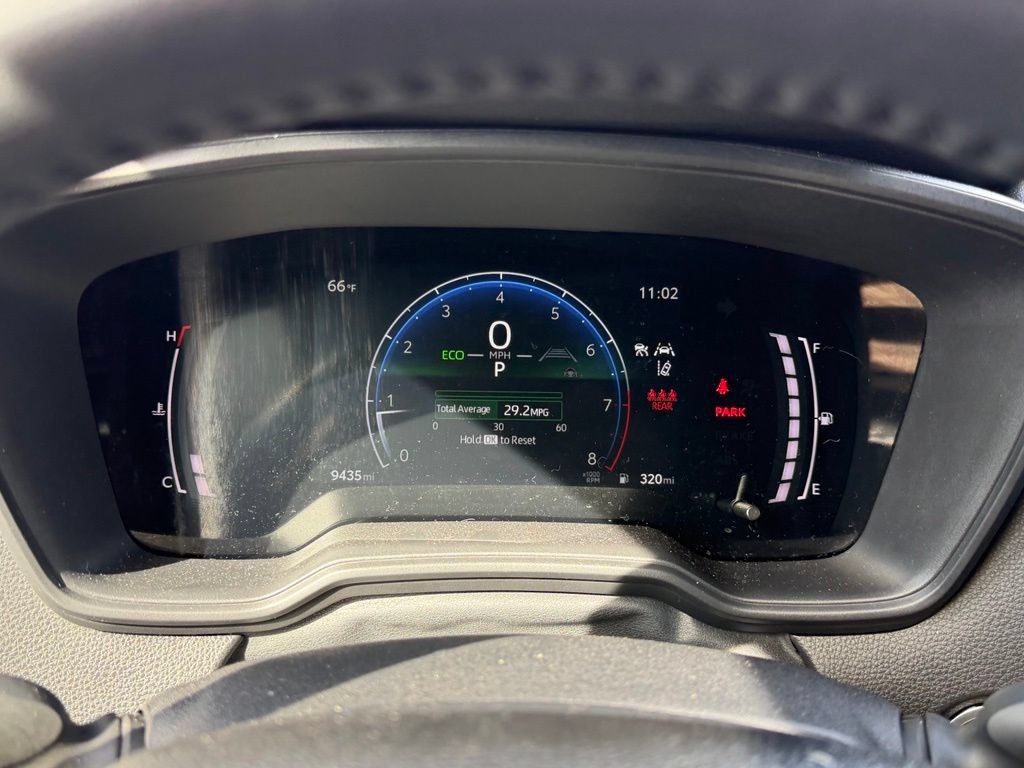 Certified 2025 Toyota Corolla SE w/ SE Premium Package FWD image 24
