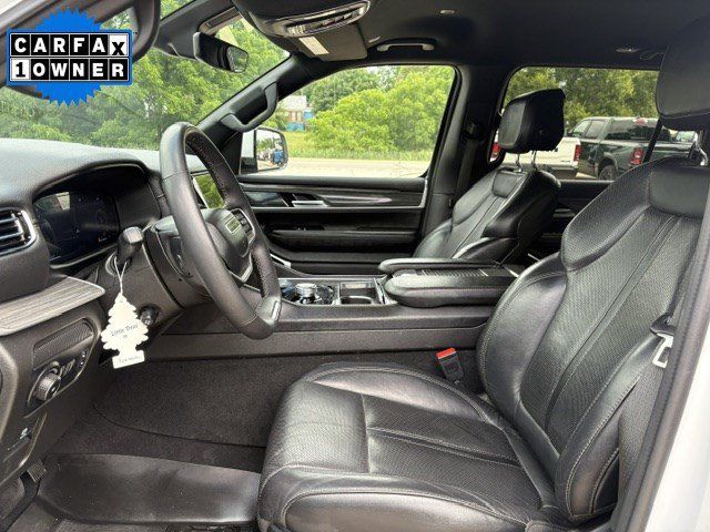 Used 2022 Jeep Wagoneer Series II AWD/4WD image 8