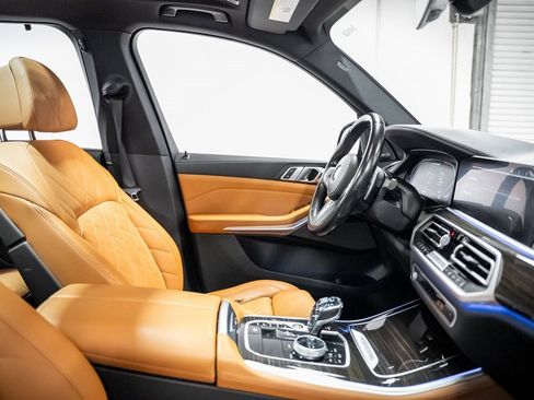 Used 2023 BMW X5 M50i w/ Executive Package image 60