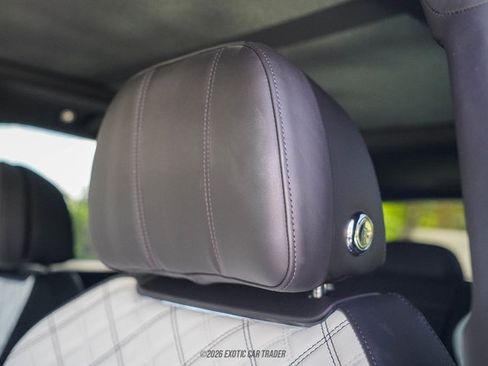 Used 2021 Bentley Bentayga AWD/4WD image 32