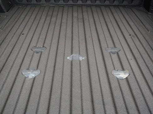 Used 2024 Chevrolet Silverado 2500 W/T image 28