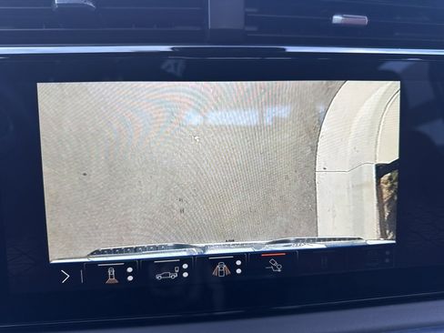 Used 2024 GMC Sierra 1500 Denali Ultimate image 31