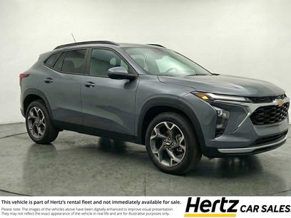 Used 2025 Chevrolet Trax LT