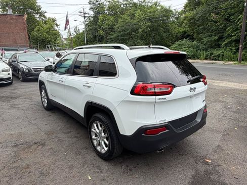 Used 2014 Jeep Cherokee Latitude w/ Comfort/Convenience Group FWD image 6