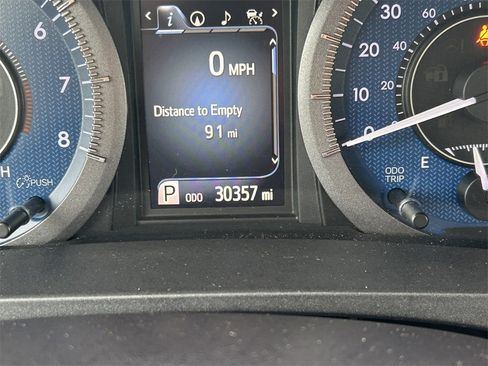 Used 2018 Toyota Sienna XLE w/ XLE Navigation Package image 36