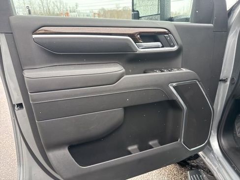 New 2026 GMC Sierra 3500 SLE w/ SLE Value Package image 19