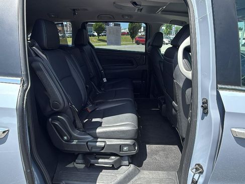Used 2023 Honda Odyssey Touring image 18
