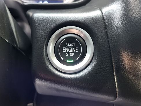 Used 2023 Chevrolet Suburban Premier AWD/4WD image 12
