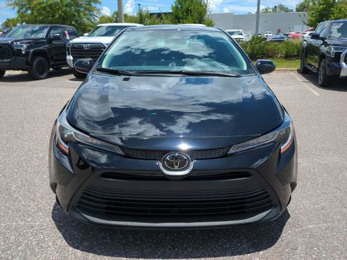Certified 2025 Toyota Corolla LE FWD image 9