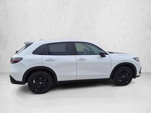 Used 2026 Honda HR-V Sport image 4