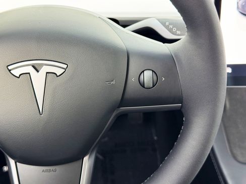 Used 2023 Tesla Model 3 Standard Range image 20